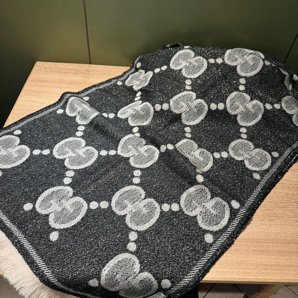 SCIARPA 195 CM IN LANA GG LAMÉ JACQUARD NERO E GRIGIO CHIARO 403977