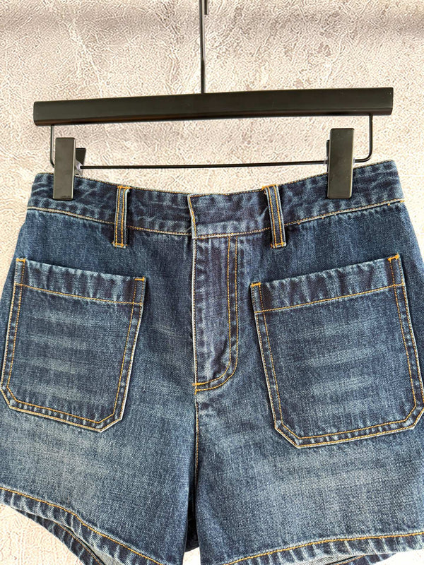Pantaloncini in denim con tasca applicata CD in cotone blu