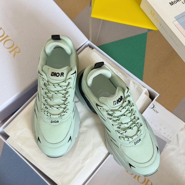 CD B32 SNEAKER MINT CALFSKIN