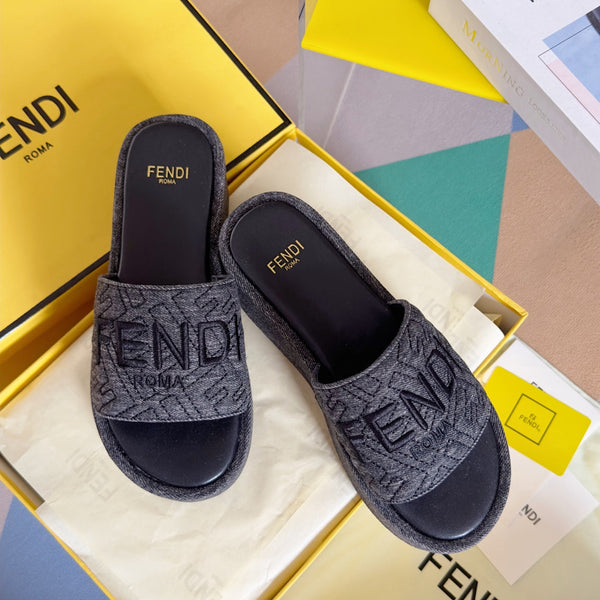 FENDI PLATFORM WEDGES IN BLACK JACUARD FABRIC WITH BLACK EMBROIDERED LOGO