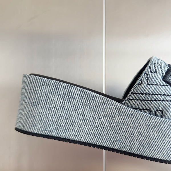 FENDI PLATFORM WEDGES IN GREY MONOGRAM JACQUARD WITH BLACK EMBROIDERED LOGO