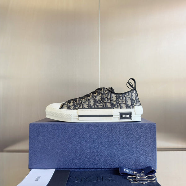 CD B23 Low-Top Sneaker 35mm White Black Oblique Jacquard Fabric