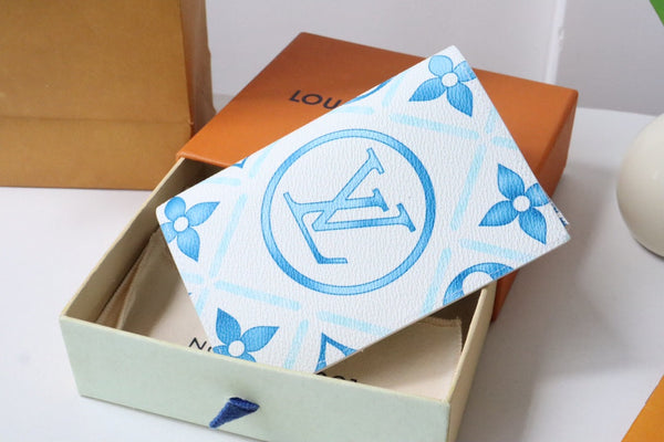 Porta passaporto LV By the Pool, motivo: piastrelle blu monogramma, tela stampata 204707