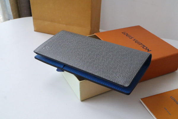 LV M11580 Brazza Wallet Gray Blue Cowhile 224132