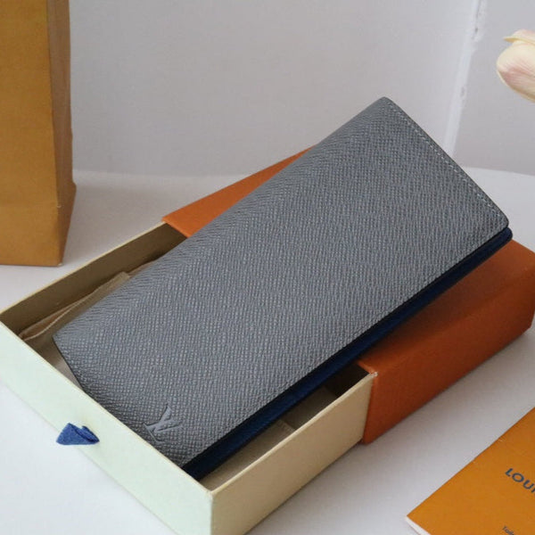 LV M11580 Brazza Wallet Gray Blue Cowhile 224132