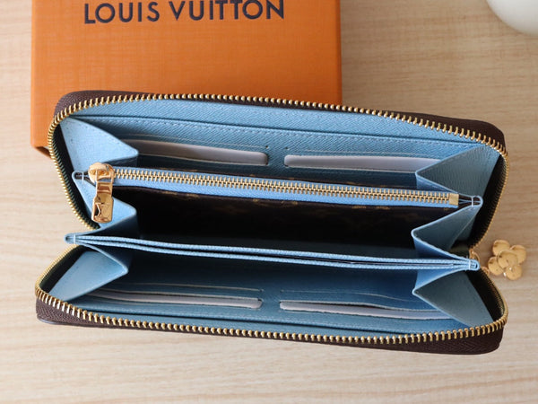 LV M12223 Zippy Wallet Azur Frost Monogram Canvas 224257