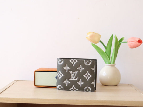 LV M12500 Multiple Wallet Anthracite Grey Monogram Cowhide 224282