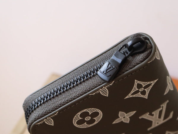 LV M12504 Zipper Wallet Anthracite Grey Monogram Cowhide 224285