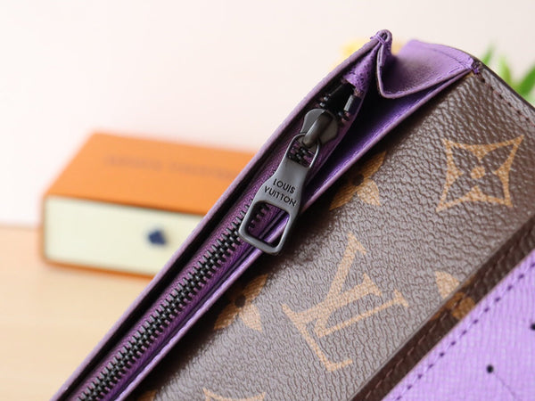 LV M81538 Brazza Wallet Purple Monogram Canvas & Calfskin 224095
