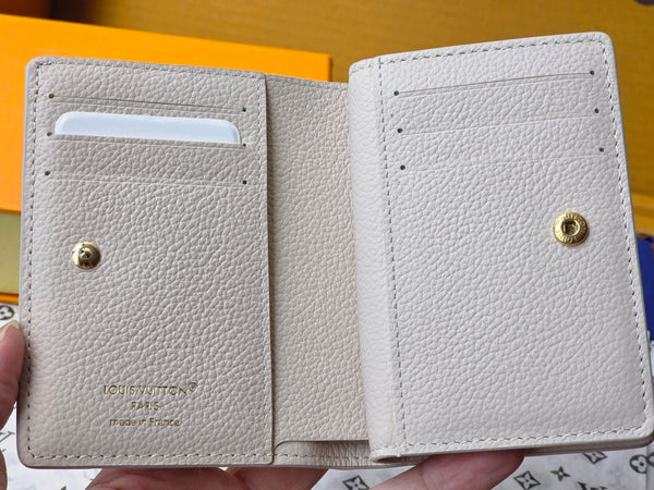 LV M25595 Cléa Wallet Dream Beige Embossed Grained Cowhide - Light GHW