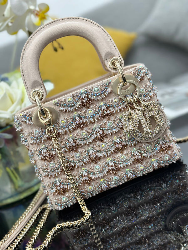 CD Mini Lady 17 Beige Satin Ricamo Diamante