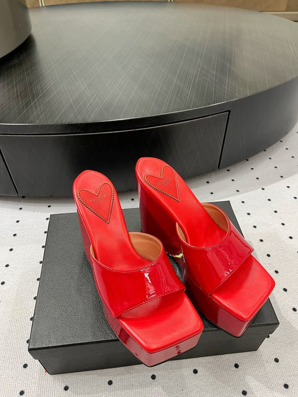 Alaila High Sandal 115mm In Red Glossy Lambskin 954872