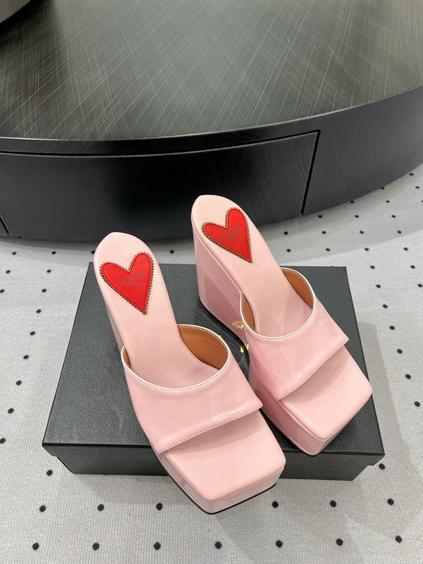 Alaila High Sandal 115mm In Pink Glossy Lambskin 954876