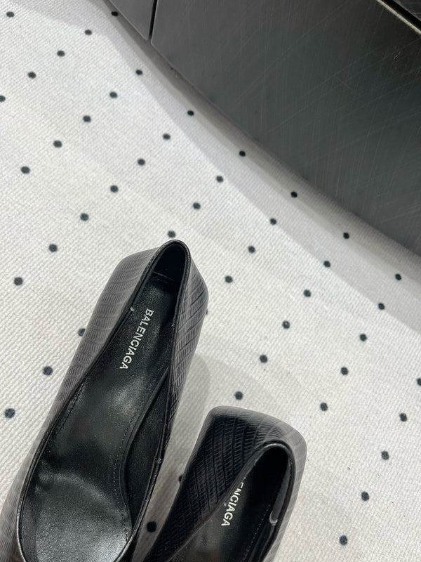 CLASSIC PUMPS 65MM IN BLACK LIZARD PATTERN CALFSKIN