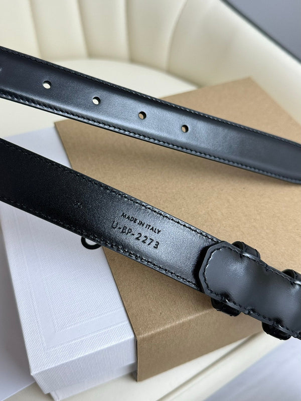 SMALL TRIOMPHE BELT 18 MM BLACK LEATHER SILVER HARDWARE