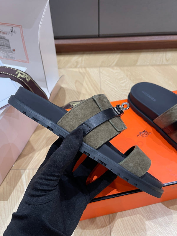 Sandalo HM 25 Jackson in pelle scamosciata color cachi e vitello nero