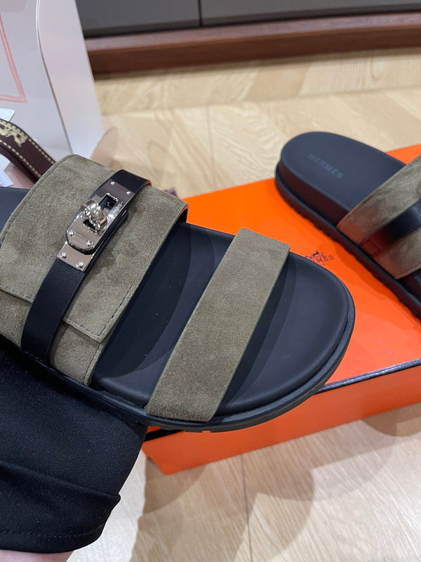 Sandalo HM 25 Jackson in pelle scamosciata color cachi e vitello nero