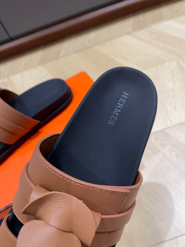 HM 25 Jackson Sandal Brown Black Calfskin