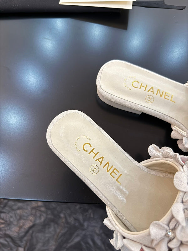 CC 25C Mules Grey Suede Strass