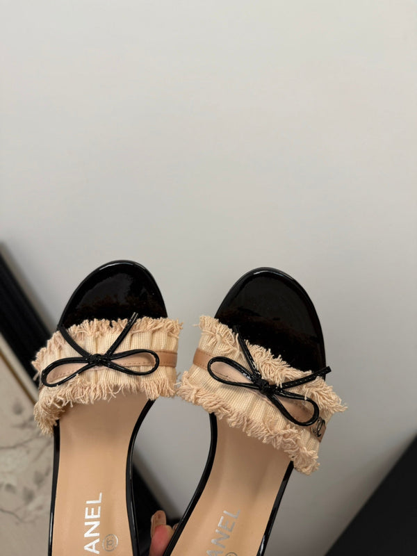 cc25 slide sandal 90mm ruffle bow heels black grosgrain beige canvas 233587