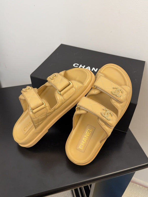 CC 25 Dad Sandal Mule Beige Calfskin