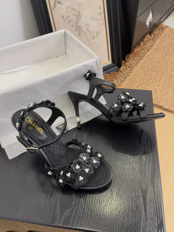 CC 25 Pearl Slingback Black Sheepskin 252291