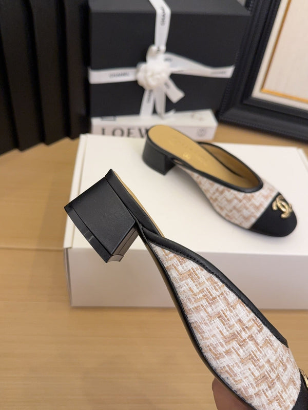 CC 25 Mule 40mm White Brown Fabric Black Grosgrain 277723