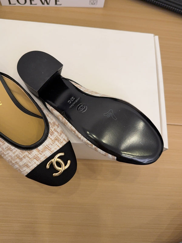 CC 25 Mule 40mm White Brown Fabric Black Grosgrain 277723