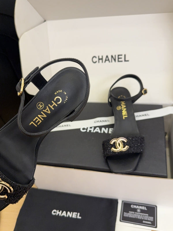 Sandali con tacco alto CC 25 40 in tessuto nero e pelle di pecora con punta quadrata 277713