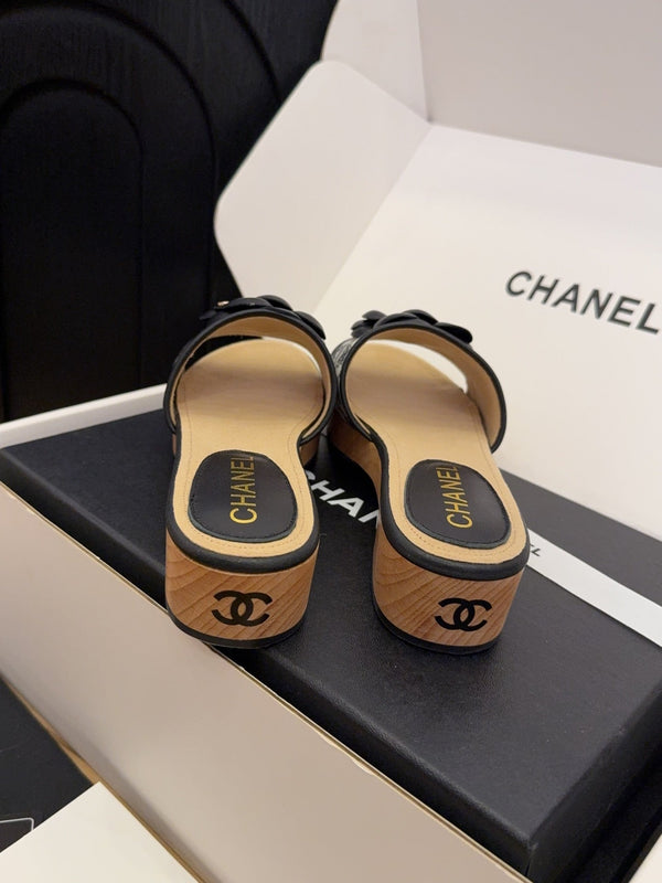 CC 25 Camellia Mule 40 Tessuto Nero e Pelle Beige 277718