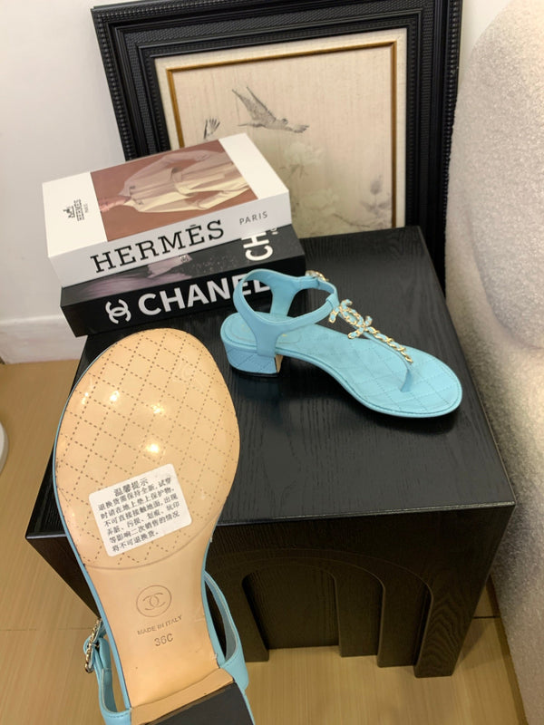 Sandalo infradito CC 25 in pelle doppia C