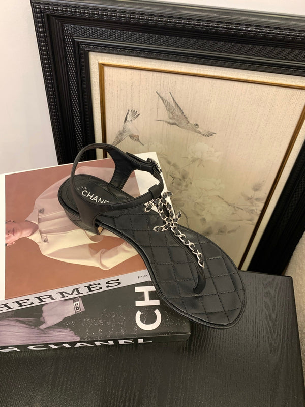 Sandalo infradito CC 25 in pelle doppia C