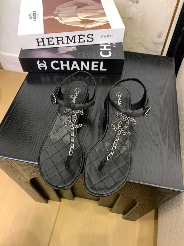 Sandalo infradito CC 25 in pelle doppia C