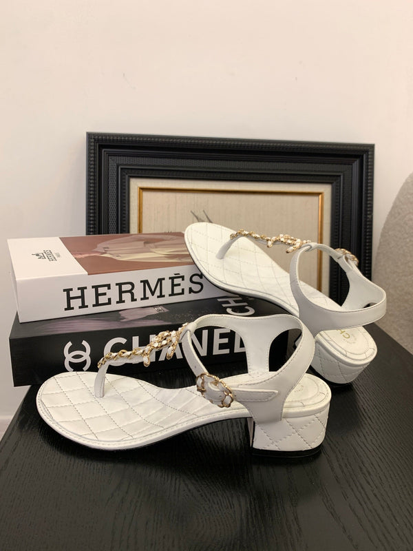 Sandalo infradito CC 25 in pelle doppia C