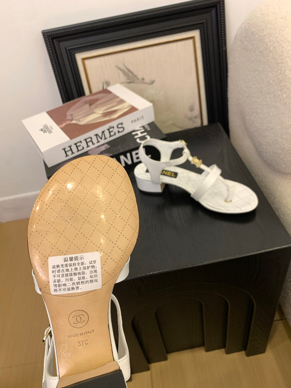 Sandalo infradito CC 25 con doppio cinturino