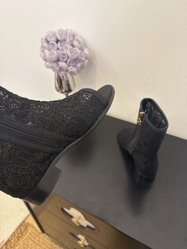 CC 25 Short Boot Black Mesh 354926