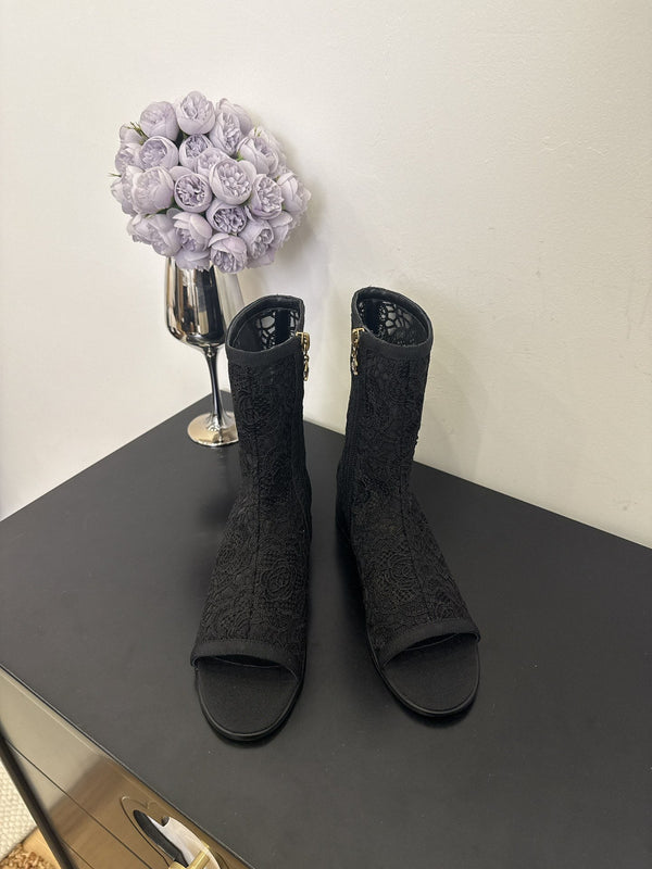 CC 25 Short Boot Black Mesh 354926