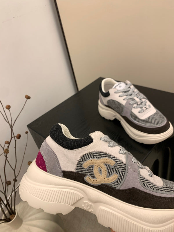 CC Alexander McQueen Sneakers Multicolor Suede and Tweed Fabric 537194