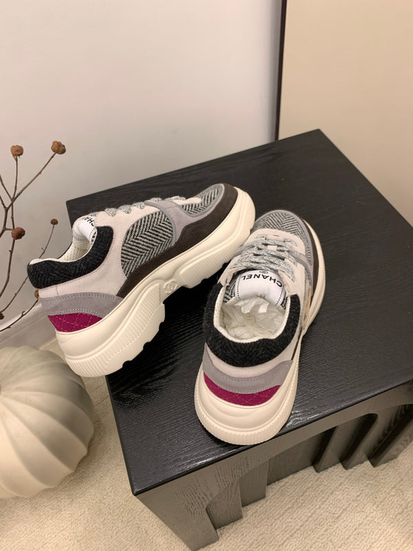 CC Alexander McQueen Sneakers Multicolor Suede and Tweed Fabric 537194