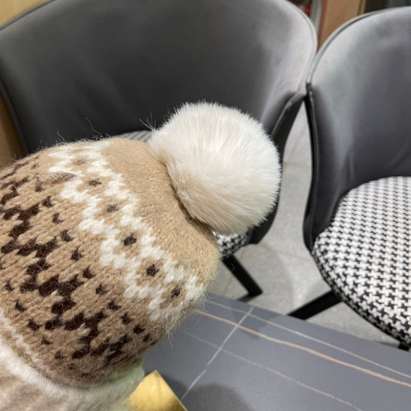 BEANIE HAT IN COLORFUL WOOL 394007