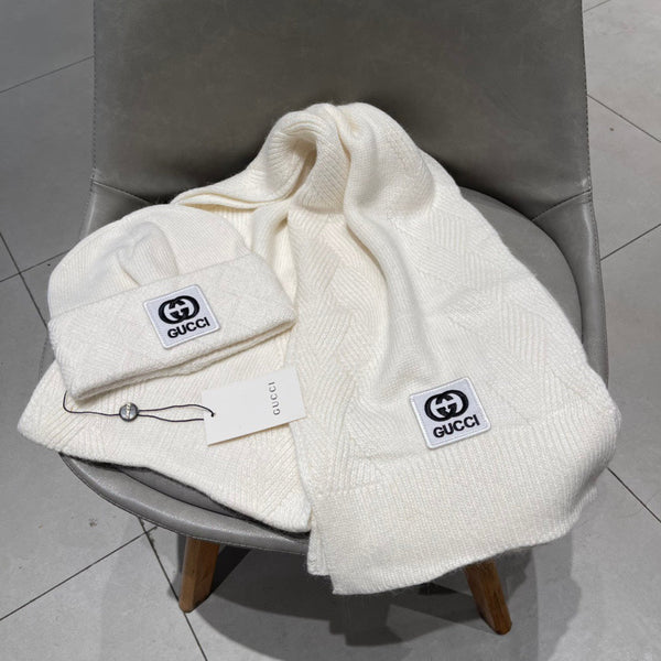 SET SCIARPA E CAPPELLO IN CASHMERE BIANCO E PELLICCIA DI LAPIN 397373