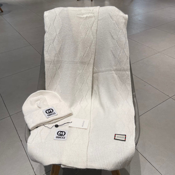 SET SCIARPA E CAPPELLO IN CASHMERE BIANCO E PELLICCIA DI LAPIN 397373