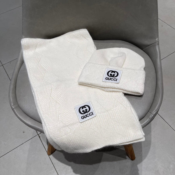 SET SCIARPA E CAPPELLO IN CASHMERE BIANCO E PELLICCIA DI LAPIN 397373