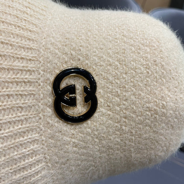 BUCKET HAT IN WHITE WOOL PLUSH 399231