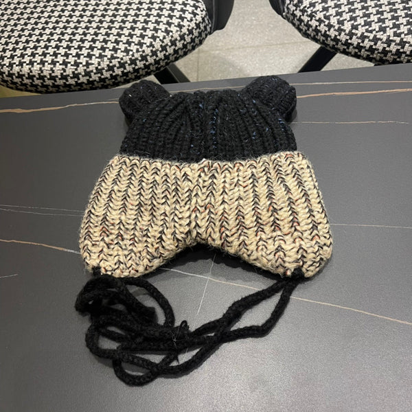KNITTED BEANIE HAT WITH CUTE EARS IN BLACK MIX BEIGE WOOL 403483