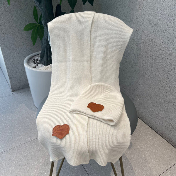 SET SCARF AND HAT IN WHITE WOOL 414795