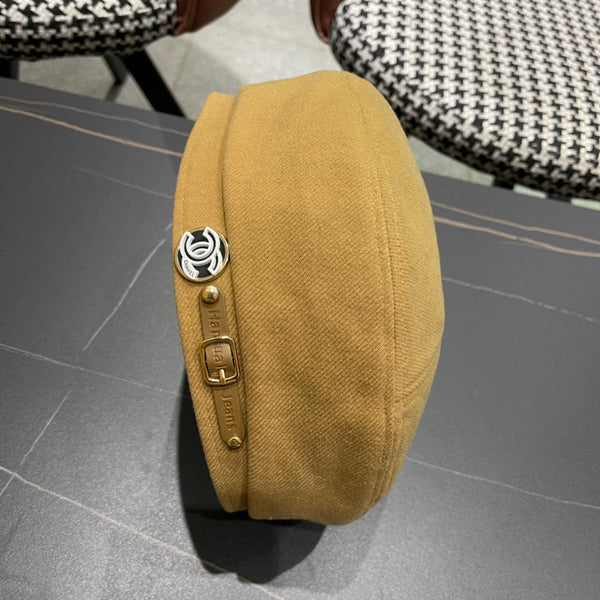 BERET HAT IN PEANUT BROWN FABRIC 419383