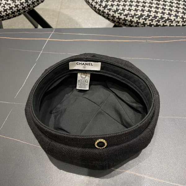 BERET HAT IN BLACK FABRIC 420941