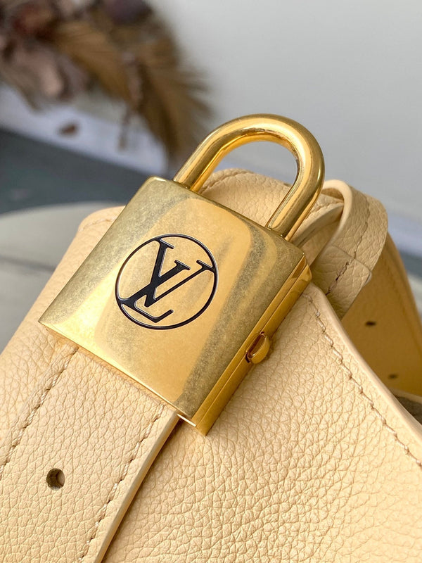 LOW KEY HOBO PM 28 IN URBAN YELLOW CALFSKIN GOLD BUCKLE