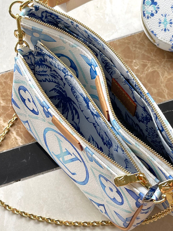 BORSA MULTI ACCESSORI 24 IN TELA CON PIASTRELLE MONOGRAMMA BLU LAGUNA E FERRAMENTA ORO